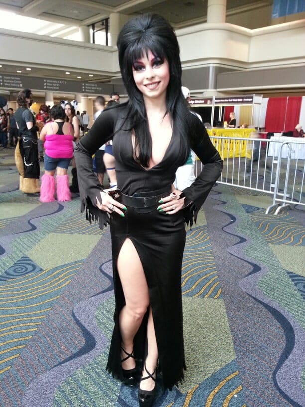 Elvira Sexy Cosplay para #Halloween - Blog de Comics
